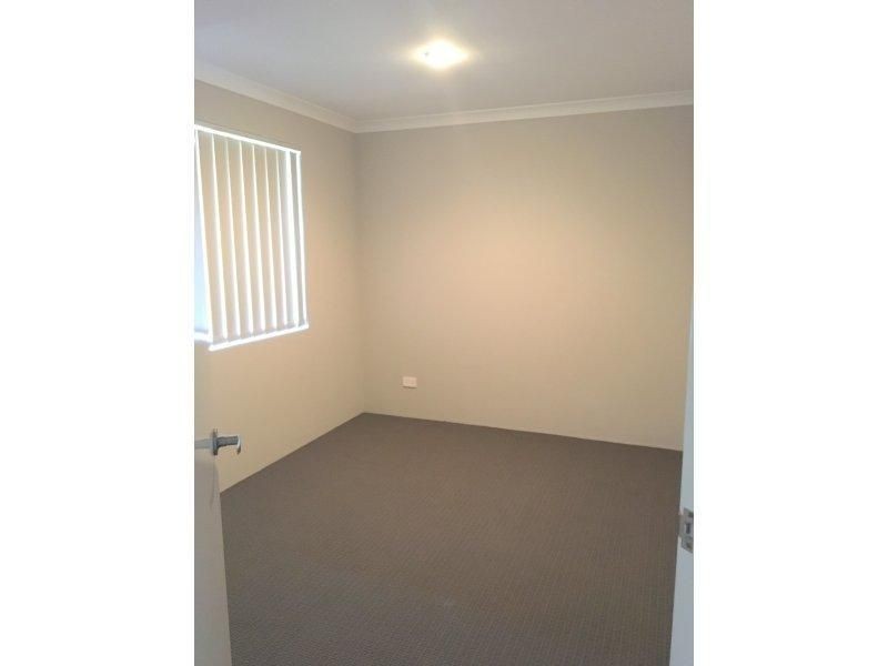 4/48 Grey Street, Cannington WA 6107