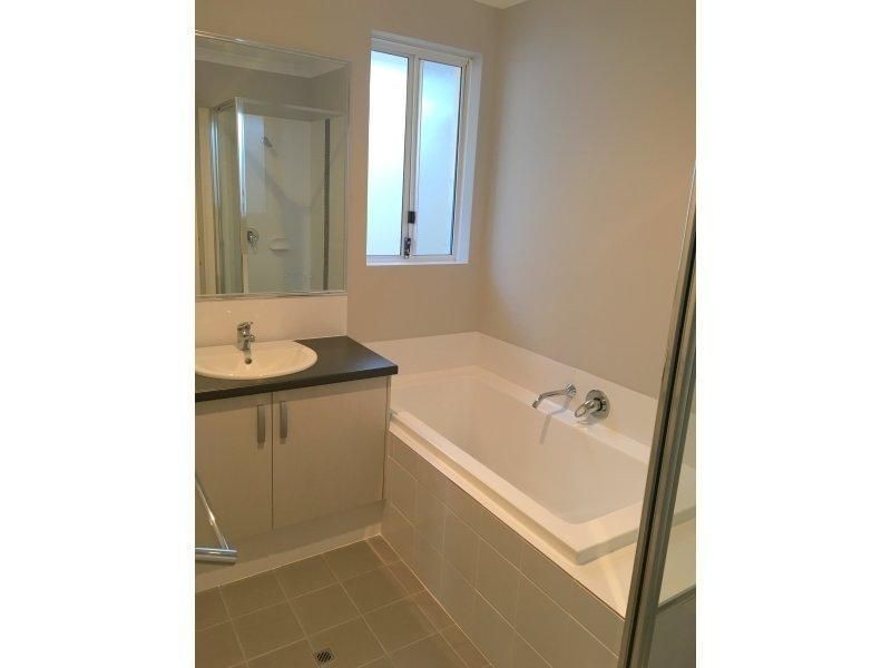 4/48 Grey Street, Cannington WA 6107