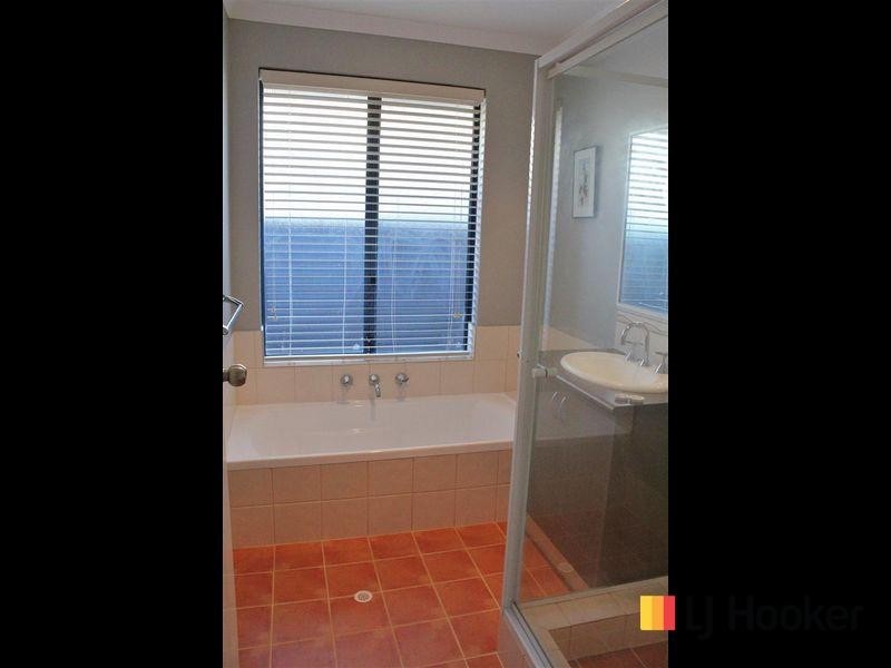 26 Larsen Road, Byford WA 6122