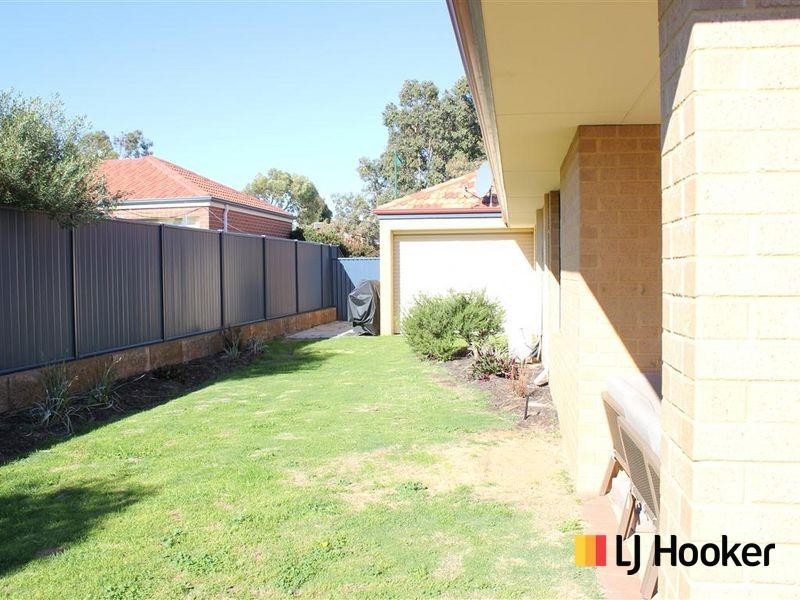 26 Larsen Road, Byford WA 6122