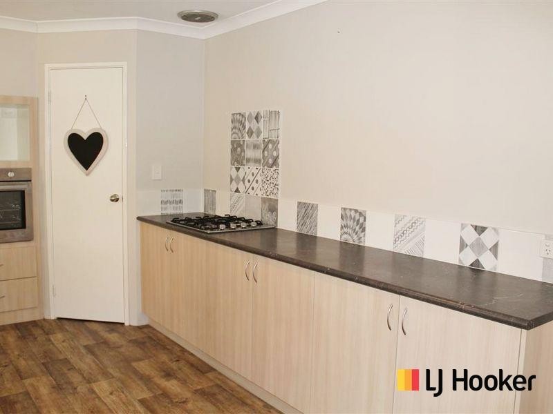 26 Larsen Road, Byford WA 6122