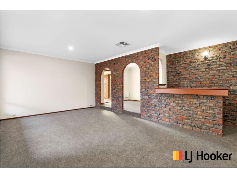 1 Ionic Place, Shelley WA 6148