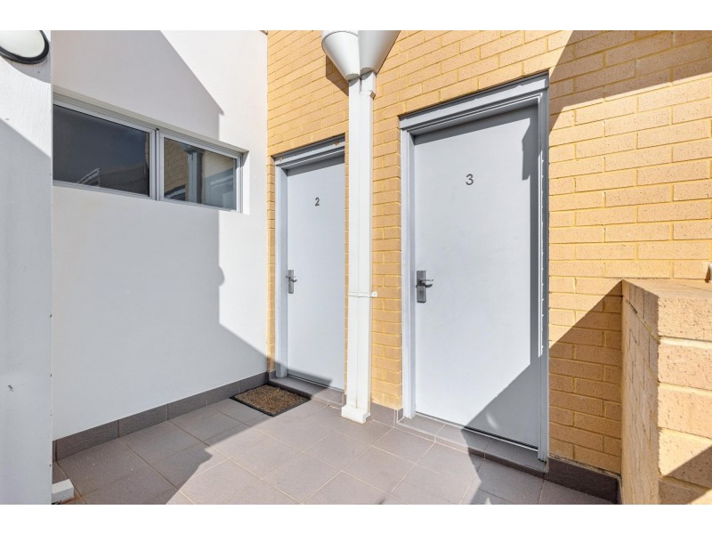 2/111 Kooyong Road, Rivervale WA 6103