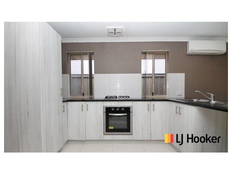355 Lambeth Circle, Wellard WA 6170