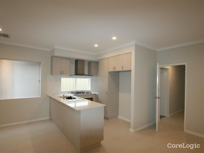 7 Addington Loop, Piara Waters WA 6112