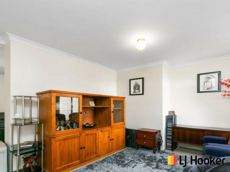 5 Ellesmere Circuit, Success WA 6164