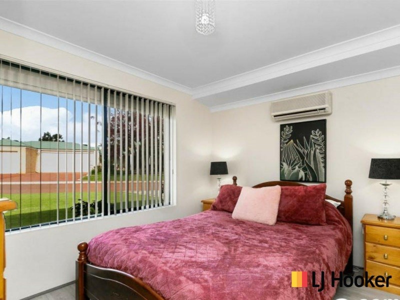 5 Ellesmere Circuit, Success WA 6164