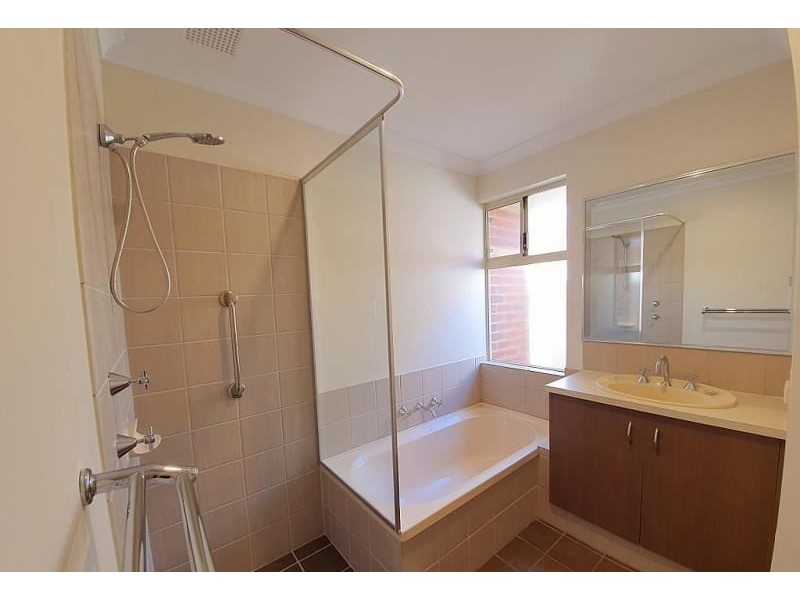 4/40 Evelyn Street, Gosnells WA 6110