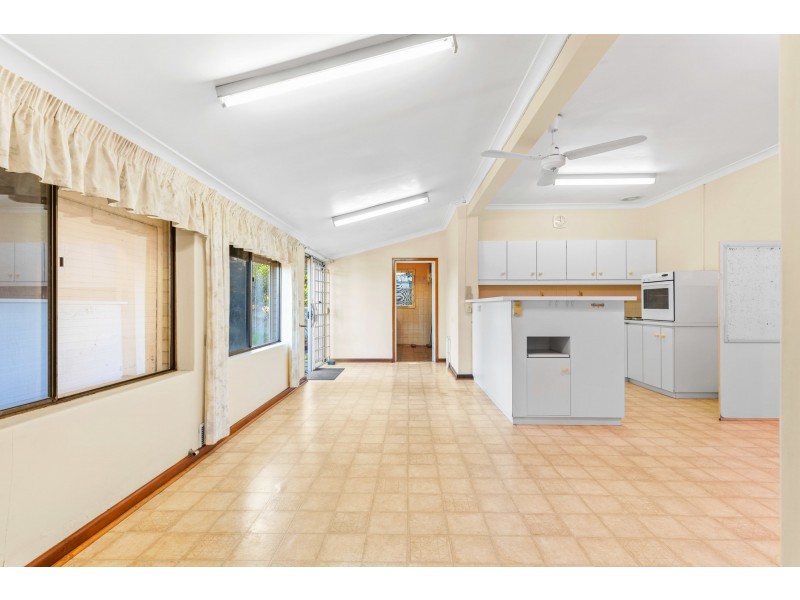 5 Westlake Street, Wilson WA 6107