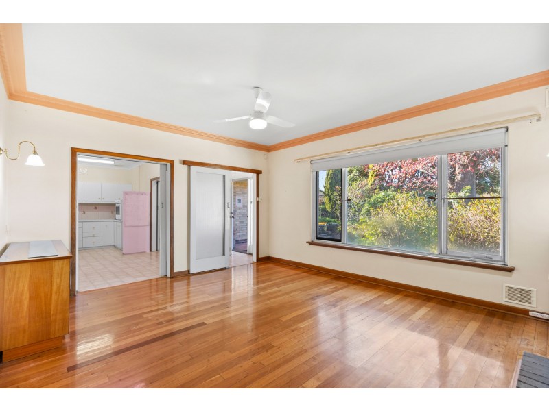 5 Westlake Street, Wilson WA 6107