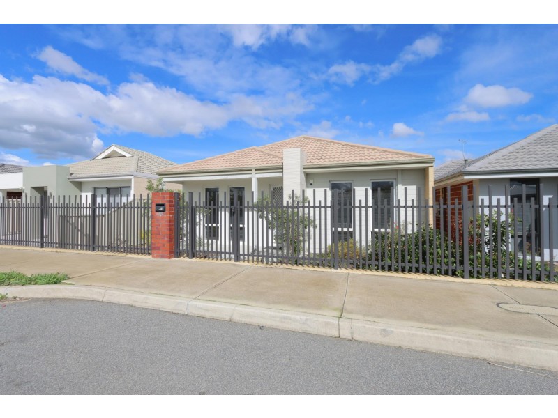 7 Addington Loop, Piara Waters WA 6112