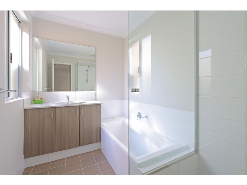 7 Addington Loop, Piara Waters WA 6112