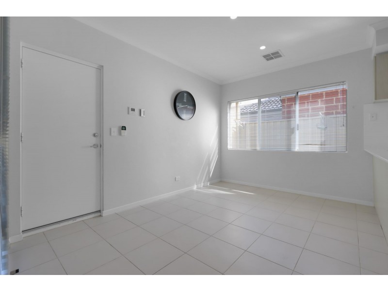 7 Addington Loop, Piara Waters WA 6112