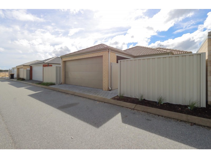 7 Addington Loop, Piara Waters WA 6112