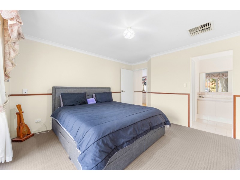 9 Sanctuary Avenue, Canning Vale WA 6155