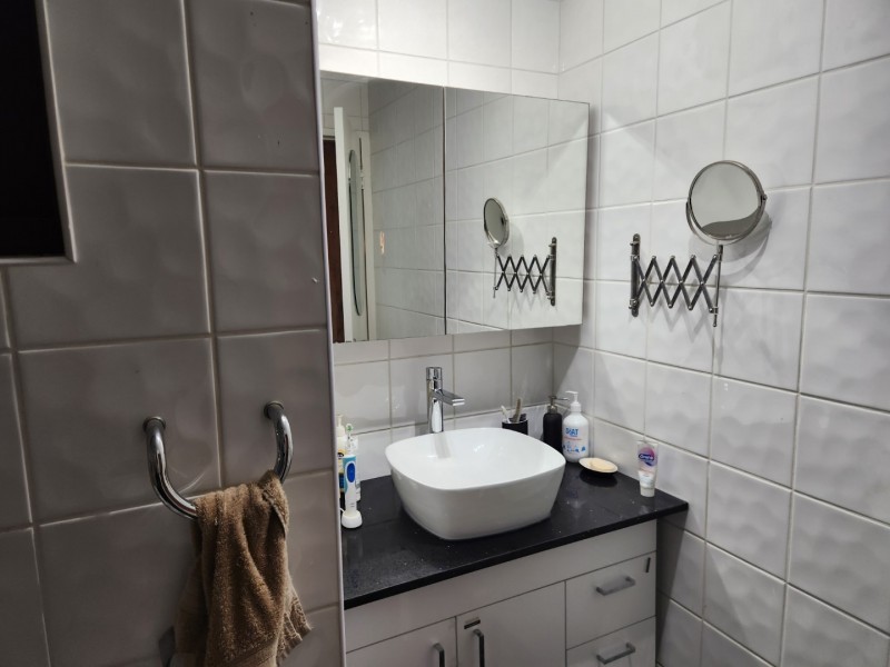 62 Periwinkle Way, Parkwood WA 6147