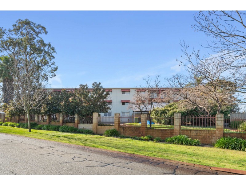 17/24 Morrit Way, Parmelia WA 6167