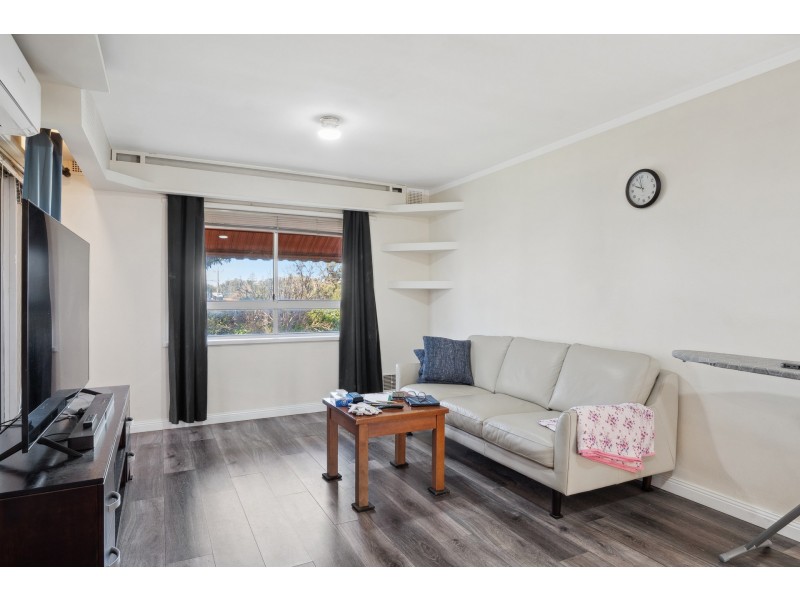 17/24 Morrit Way, Parmelia WA 6167