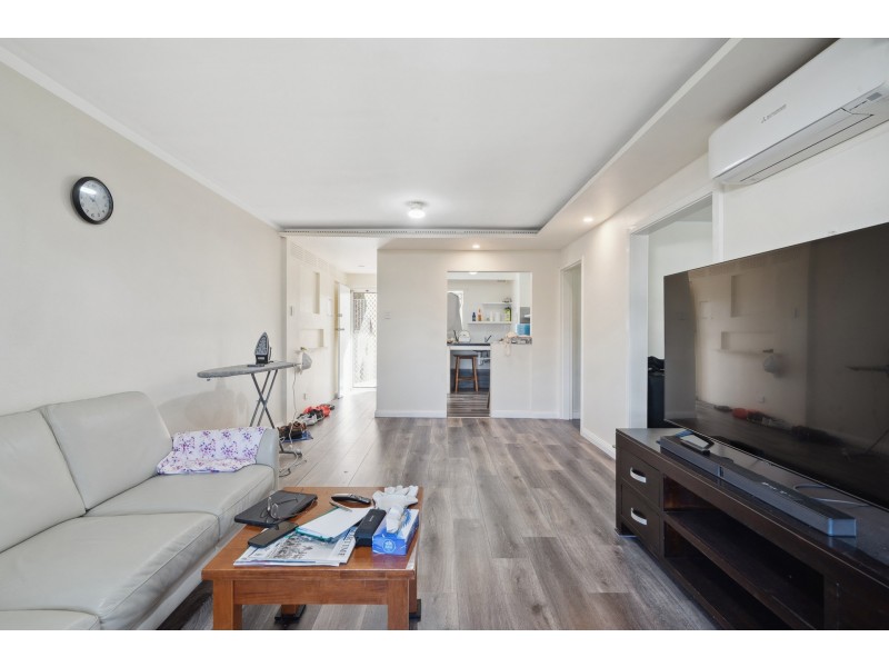 17/24 Morrit Way, Parmelia WA 6167