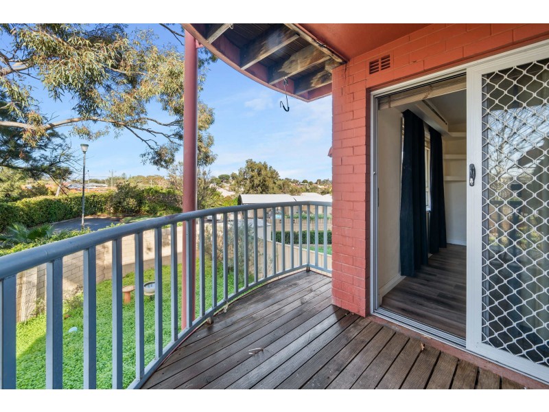 17/24 Morrit Way, Parmelia WA 6167