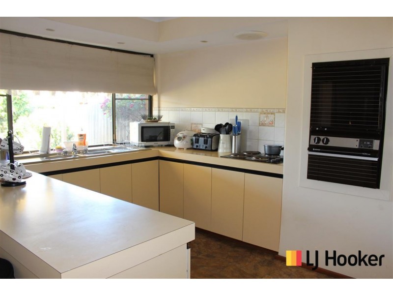 4 Rorie Place, Willetton WA 6155