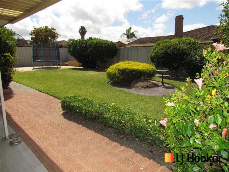4 Rorie Place, Willetton WA 6155