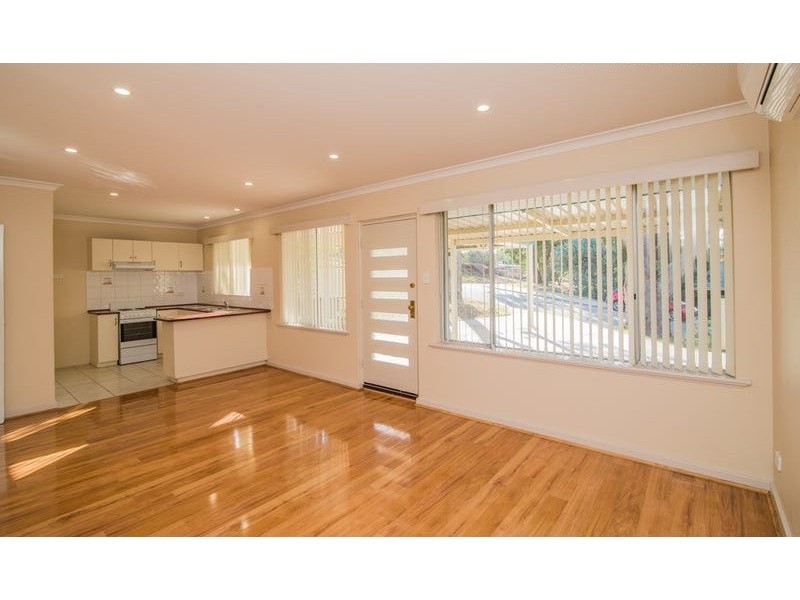 1 Carrigg Crescent, Mount Nasura WA 6112