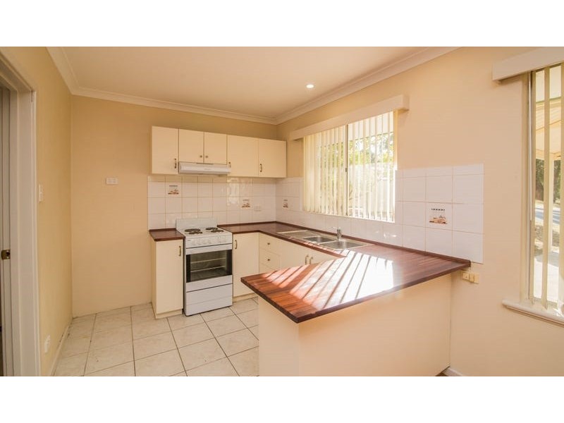 1 Carrigg Crescent, Mount Nasura WA 6112