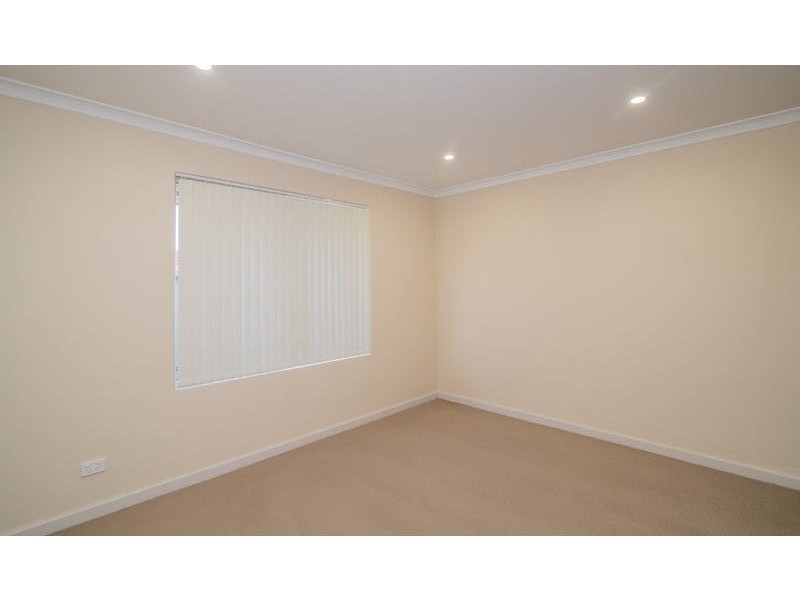 1 Carrigg Crescent, Mount Nasura WA 6112