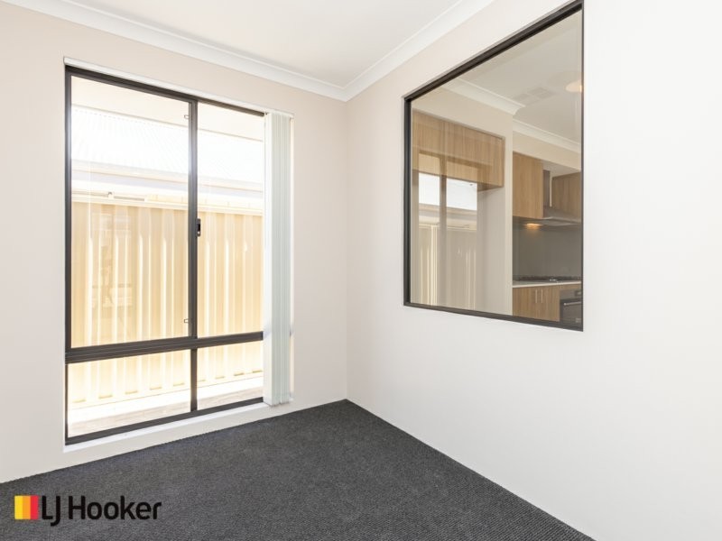 27 Lewisham Vista, Success WA 6164