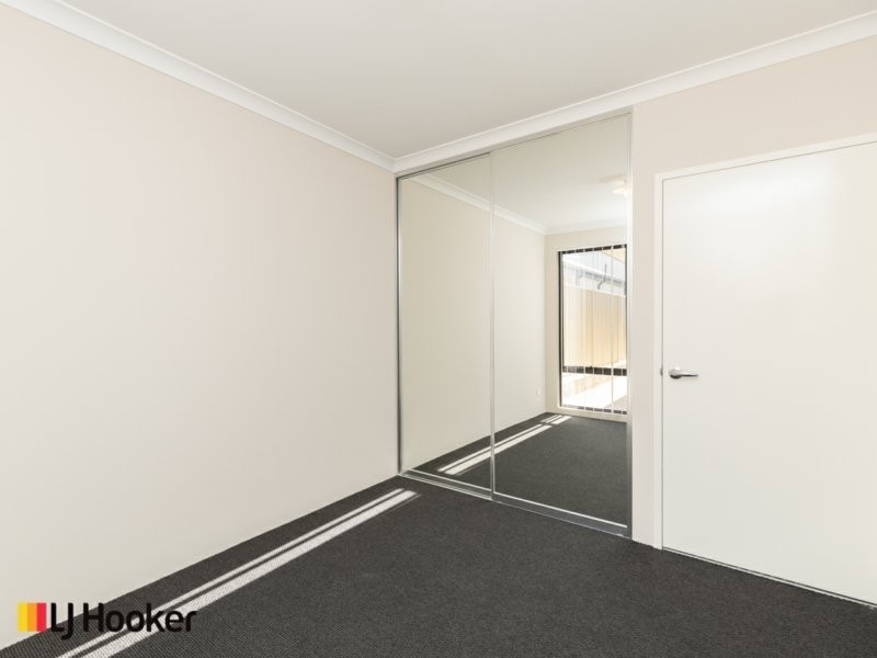 27 Lewisham Vista, Success WA 6164