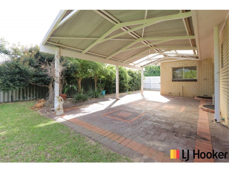 14 Madrona Crescent, Greenwood WA 6024