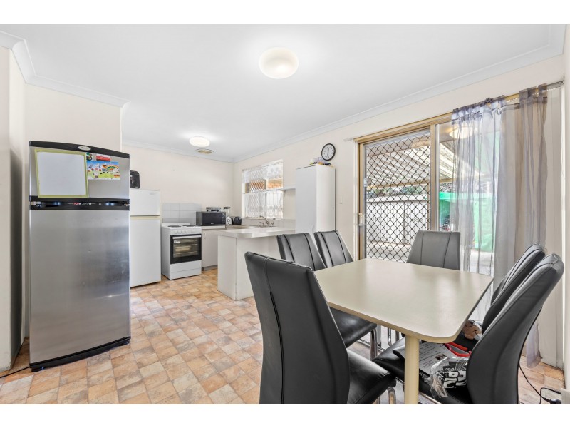 44E Seventh Road, Armadale WA 6112