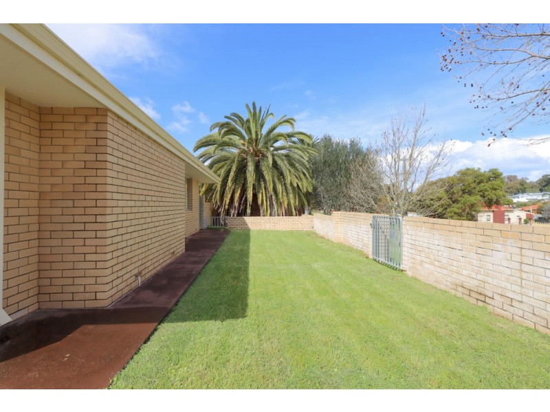 1 Gurney Road, Spearwood WA 6163