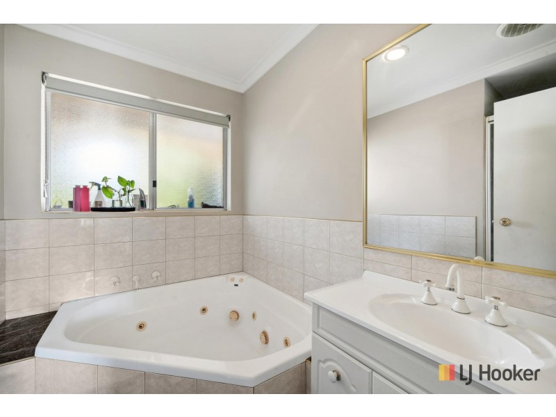 62 Willeri Drive, Parkwood WA 6147