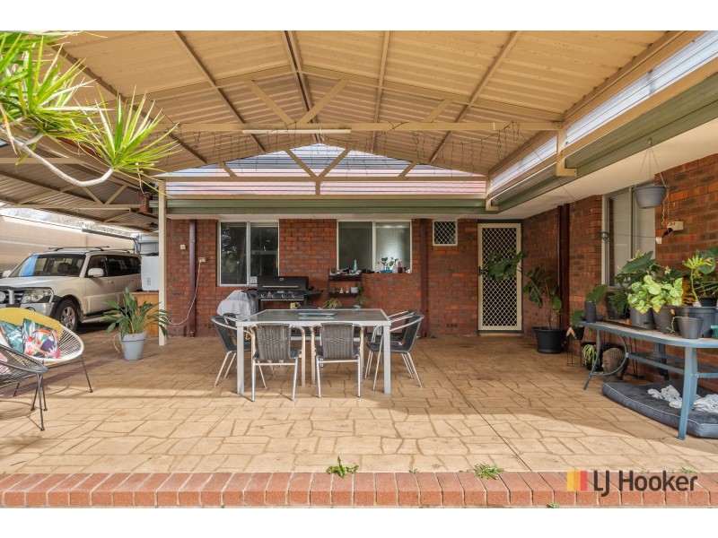 62 Willeri Drive, Parkwood WA 6147