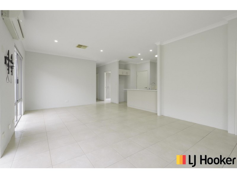 40 Cedar Way, Maddington WA 6109