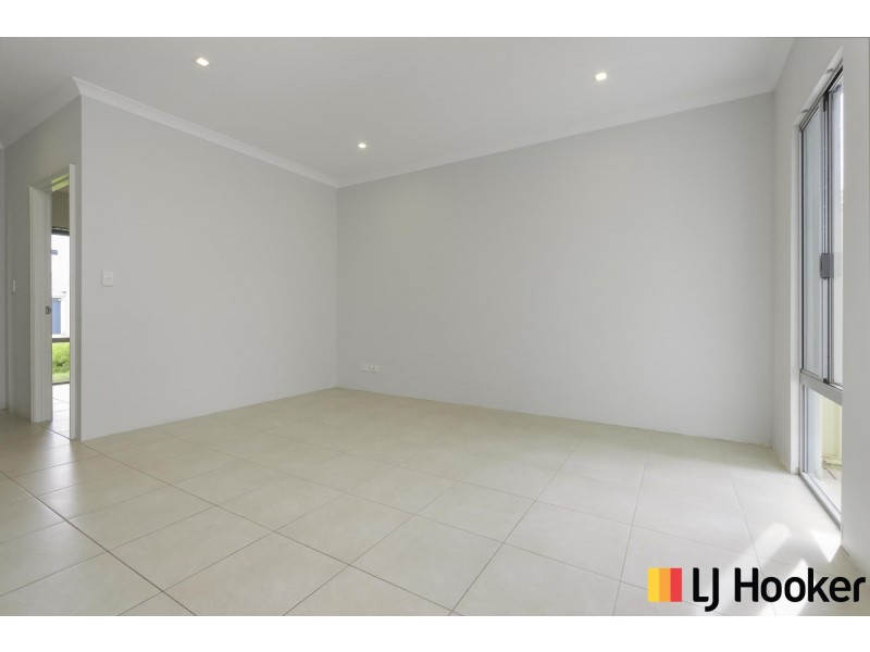 40 Cedar Way, Maddington WA 6109