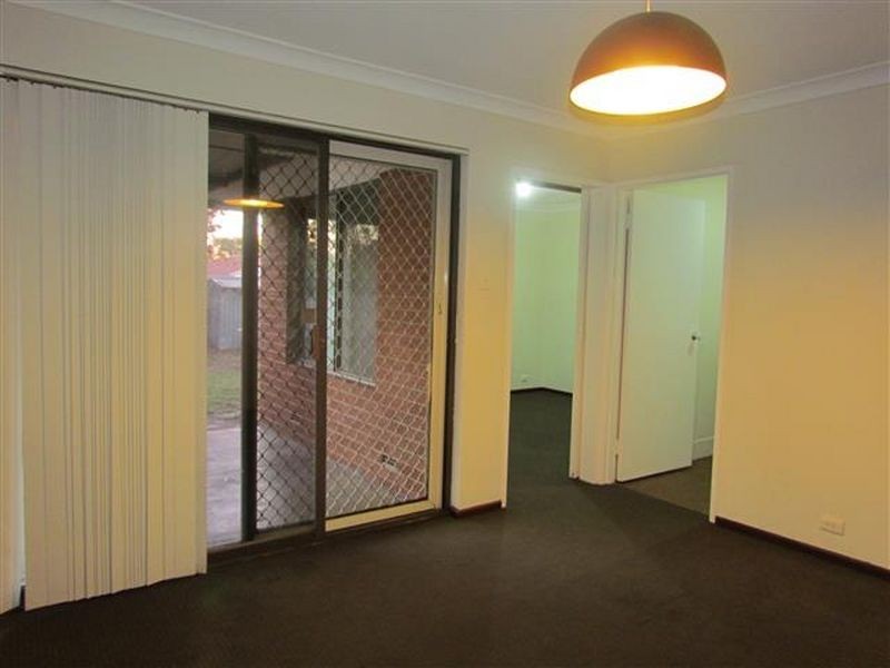 8 Azara Place, Parkwood WA 6147