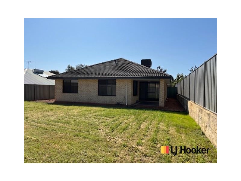 64 Beauchamp Loop, Wellard WA 6170