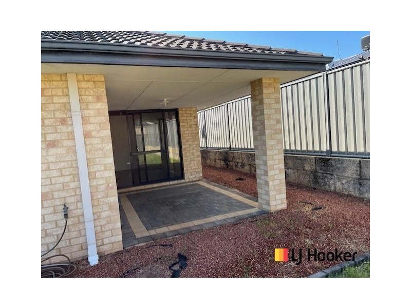 64 Beauchamp Loop, Wellard WA 6170