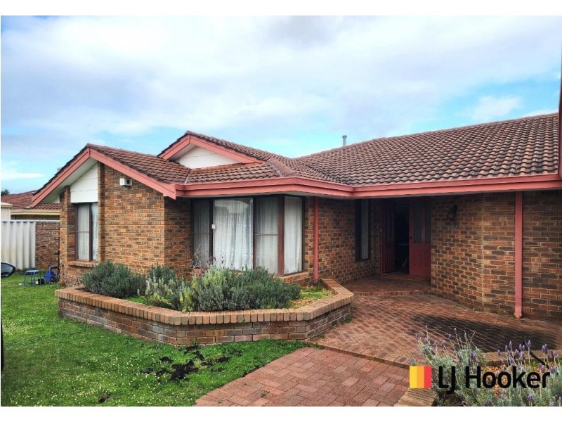 65 Regal Drive, Thornlie WA 6108