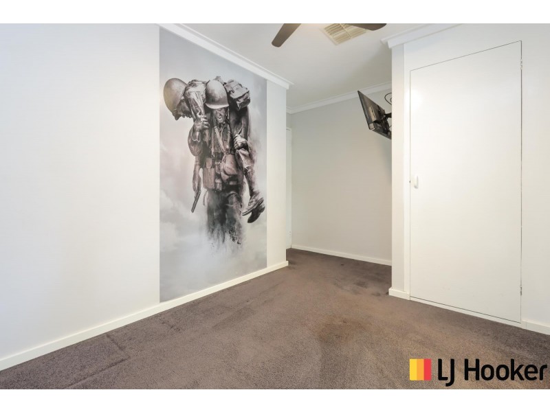 18 Cressida Way, Camillo WA 6111