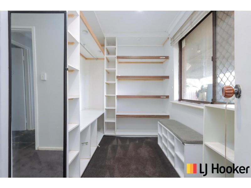 18 Cressida Way, Camillo WA 6111