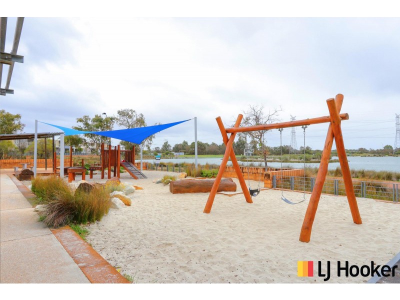 18 Cressida Way, Camillo WA 6111