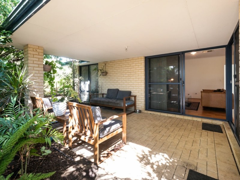 6 Willerin Loop, Success WA 6164