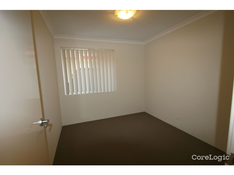 8 Eriksay Street, Seville Grove WA 6112