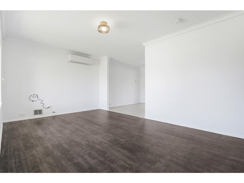 17 Leumeah Street, Armadale WA 6112