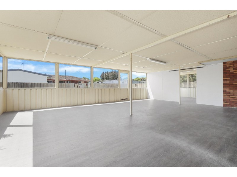 17 Leumeah Street, Armadale WA 6112