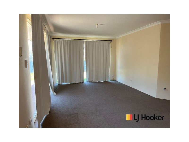 14 Catalpa Crescent, South Lake WA 6164